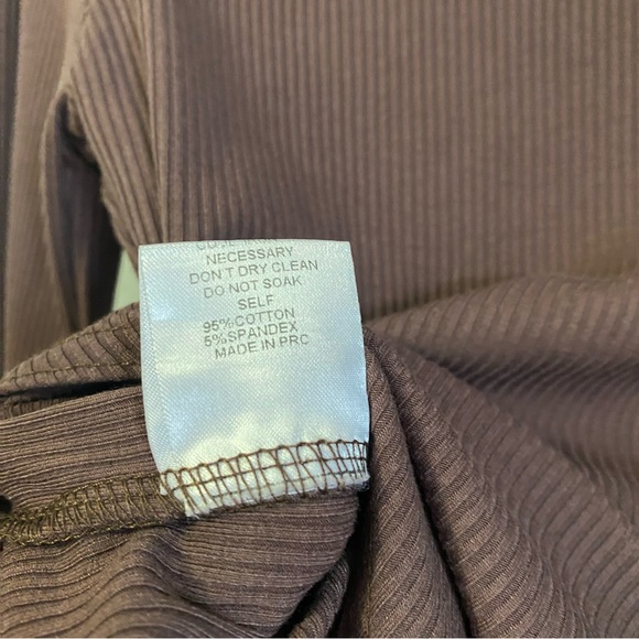 Meshki Malene Seamless Longsleeve Bodysuit in Mauve - Picture 7 of 7